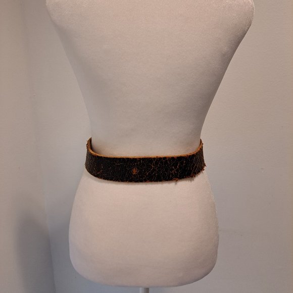 Brown Leather Belt with Flower Buckle Size 70 main image 15